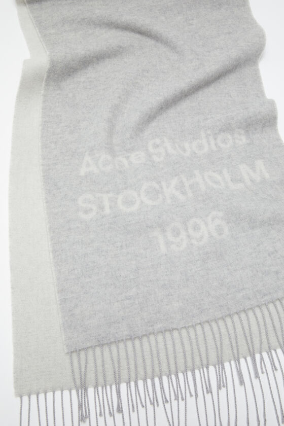 (image for) Energy-Efficient Logo wool scarf